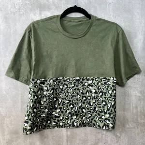 Olive Green Leopard Print Sporty Crop Tee