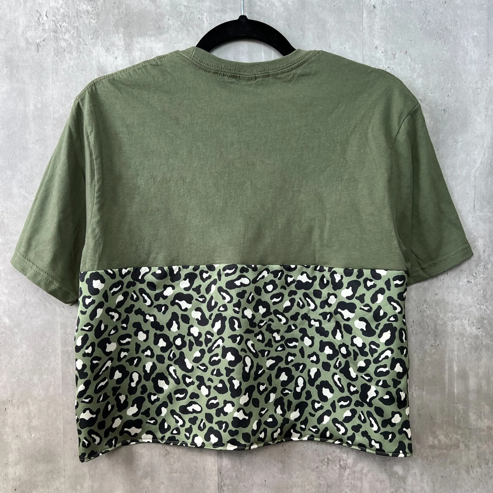 Olive Green Leopard Print Sporty Crop Tee